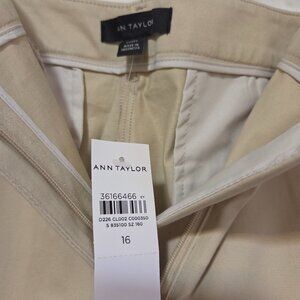 NEW, Ann Taylor cropped pants, Size 16 curvy